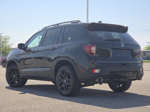Used 2024 Honda Passport Black Edition image 18