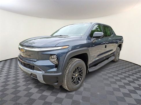 New 2026 Chevrolet Silverado EV LT image 2