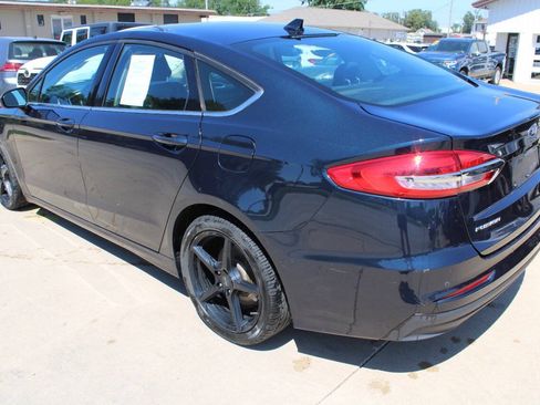 Used 2020 Ford Fusion SE FWD image 8