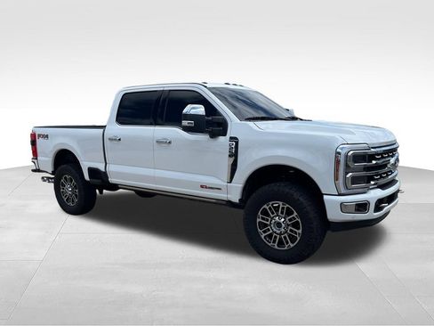 Used 2024 Ford F250 Platinum AWD/4WD image 7