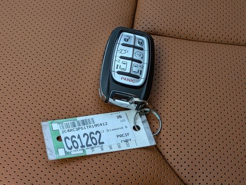 New 2026 Chrysler Pacifica Pinnacle w/ Trailer Tow Group image 17