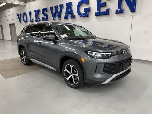 New 2026 Volkswagen Tiguan SE image 5