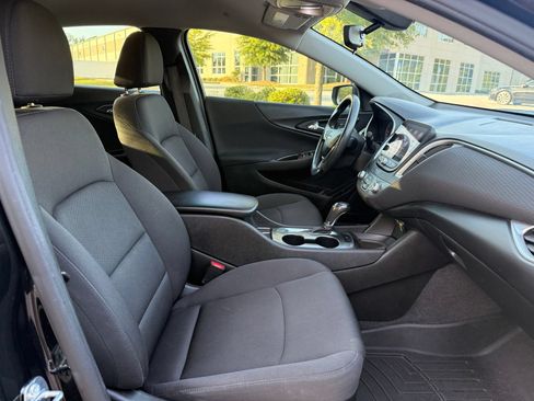 Used 2020 Chevrolet Malibu RS FWD image 34