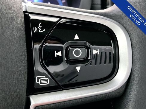 Used 2025 Volvo XC60 B5 Ultra w/ Protection Package Premier image 27