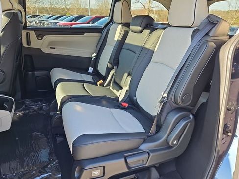 Used 2026 Honda Odyssey Elite image 5