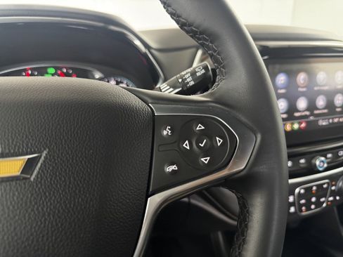 Used 2023 Chevrolet Traverse LT AWD/4WD image 34