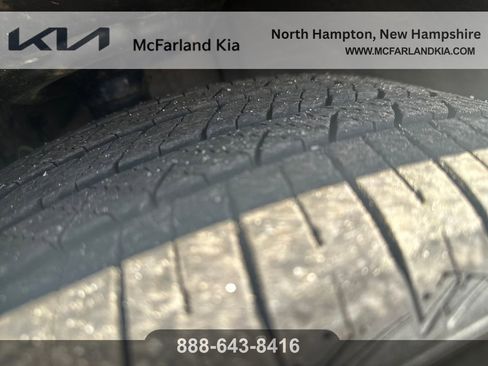 Used 2025 Toyota Sienna XLE Woodland Edition AWD/4WD image 30
