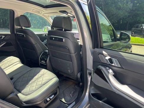 Used 2025 BMW X7 xDrive40i AWD/4WD image 12