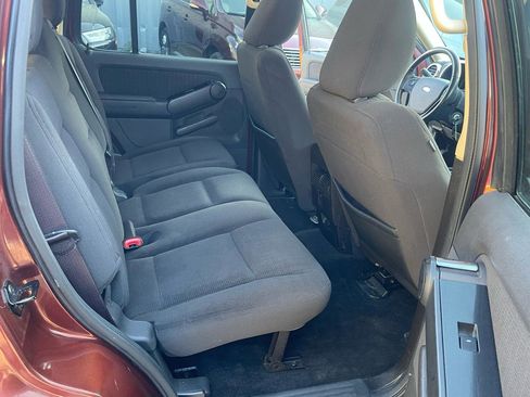 Used 2010 Ford Explorer XLT image 17