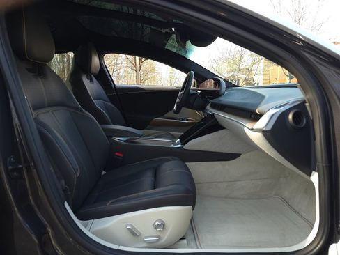 Used 2022 Lucid Air Grand Touring image 21