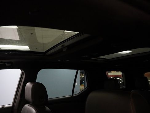 Certified 2023 Chevrolet Traverse RS w/ LPO, Floor Liner Package image 4