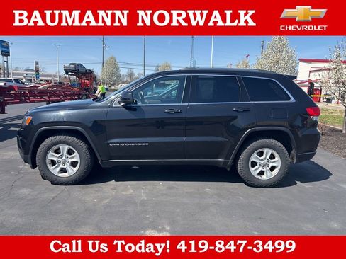 Used 2014 Jeep Grand Cherokee Laredo w/ Quick Order Package 23E image 3