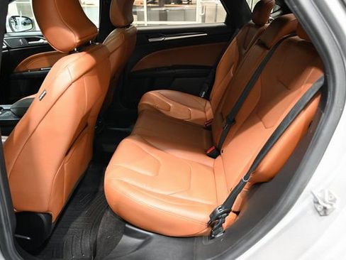 Used 2019 Ford Fusion Titanium image 11