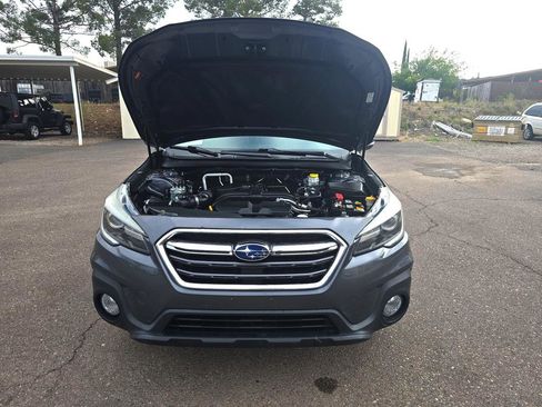 Used 2018 Subaru Outback 2.5i Limited image 11