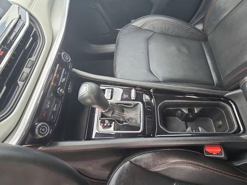 Used 2022 Jeep Compass Limited image 24