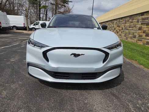 Used 2023 Ford Mustang Mach-E Premium image 4