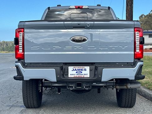 New 2026 Ford F250 Lariat w/ Black Appearance Package AWD/4WD image 4