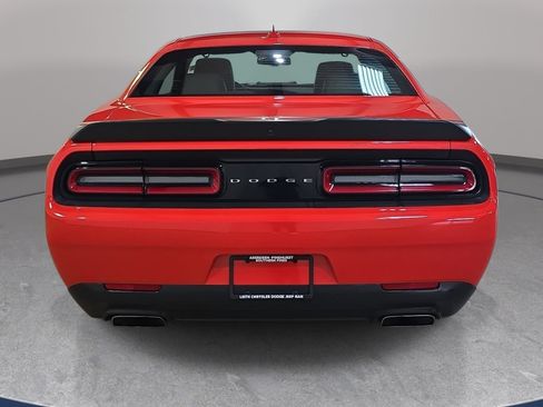 Used 2017 Dodge Challenger R/T Scat Pack RWD image 7