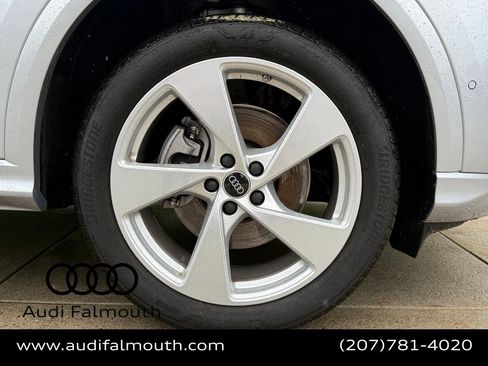 Used 2025 Audi Q5 Premium AWD/4WD image 8