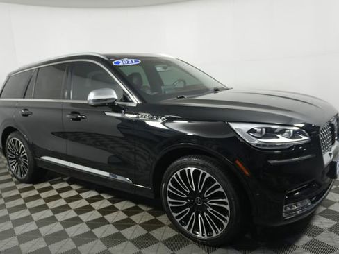 Used 2021 Lincoln Aviator Black Label AWD/4WD image 2