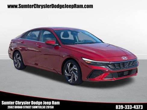 Used 2025 Hyundai Elantra SEL FWD image 1