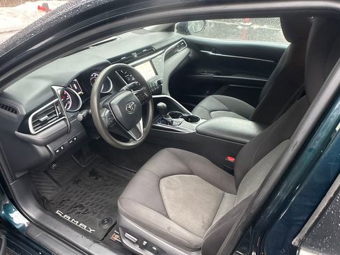 Used 2018 Toyota Camry LE image 8