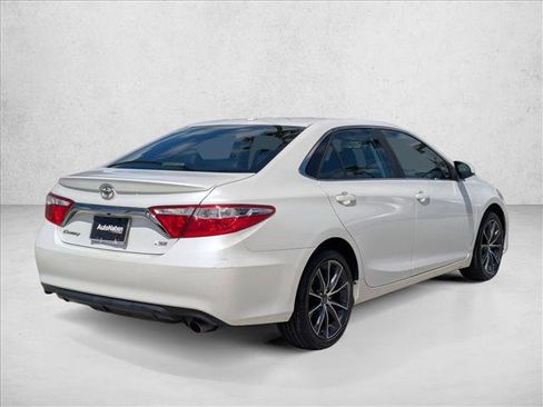 Used 2016 Toyota Camry XSE w/ Moonroof Package image 5