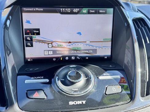 Used 2013 Ford C-MAX SEL image 9