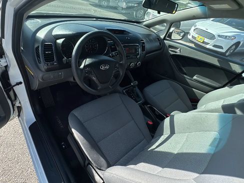 Used 2018 Kia Forte LX FWD image 14