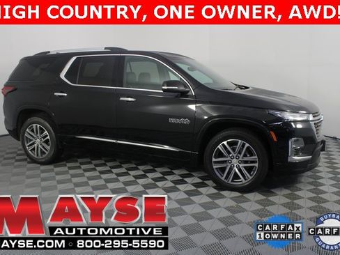 Used 2023 Chevrolet Traverse High Country image 1
