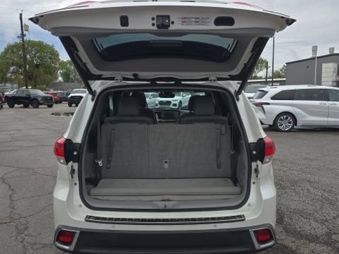 Used 2019 Toyota Highlander Limited w/ Protection Package #3 AWD/4WD image 27