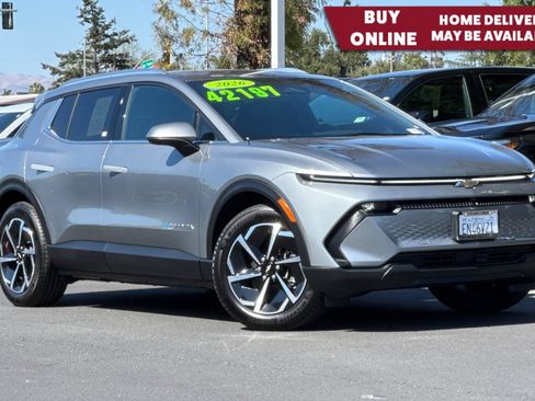 Used 2026 Chevrolet Equinox EV LT FWD image 1