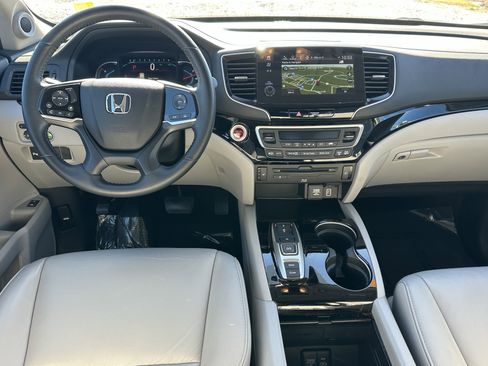 Used 2021 Honda Pilot Touring image 25