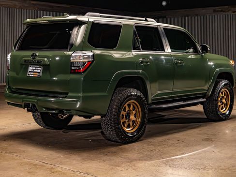 Used 2022 Toyota 4Runner TRD Sport w/ Technology Package AWD/4WD image 9