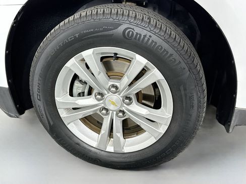 Used 2015 Chevrolet Equinox LS FWD image 25