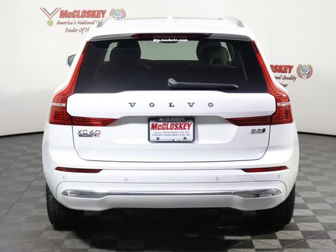 Used 2023 Volvo XC60 B5 Plus AWD/4WD image 6