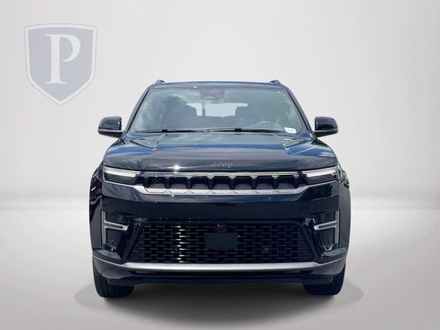 New 2026 Jeep Grand Wagoneer Limited AWD/4WD image 3