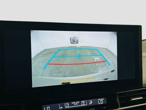 New 2026 Toyota Sienna XLE FWD image 11