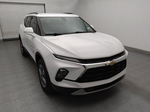 Used 2024 Chevrolet Blazer LT w/ Convenience Package FWD image 13