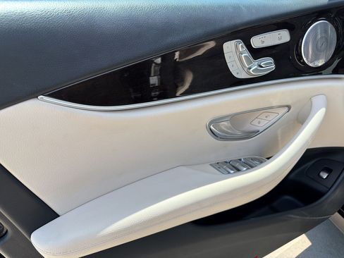 Used 2019 Mercedes-Benz E 300 image 12