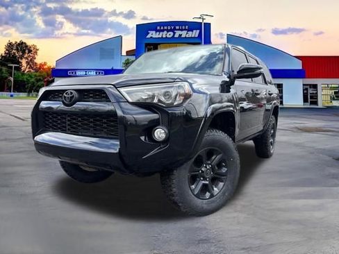 Used 2016 Toyota 4Runner SR5 Premium image 2