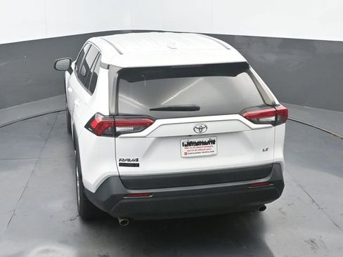 Used 2023 Toyota RAV4 LE FWD image 15