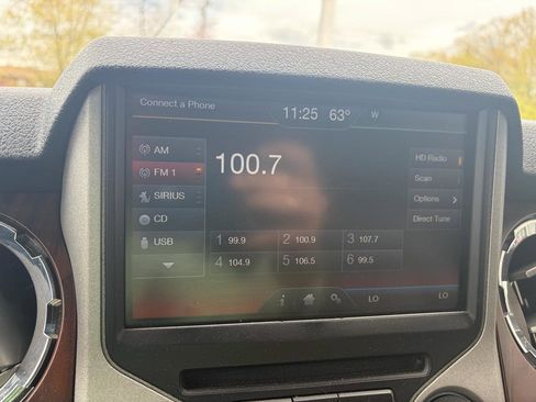 Used 2014 Ford F350 Lariat w/ Lariat Interior Package AWD/4WD image 36