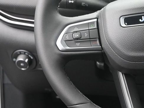 New 2026 Jeep Compass Latitude w/ Sun and Sound Group image 30