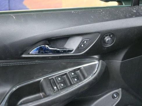 Used 2018 Chevrolet Cruze Premier w/ Premier True North Edition FWD image 11