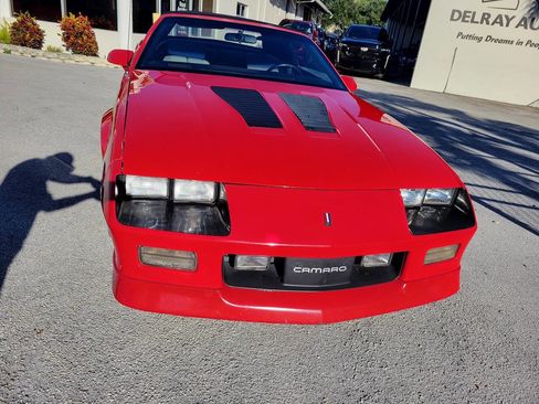 Used 1989 Chevrolet Camaro IROC-Z image 2