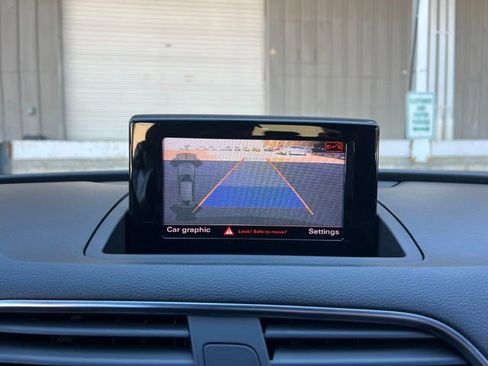 Used 2018 Audi Q3 2.0T Premium w/ Convenience Package image 23