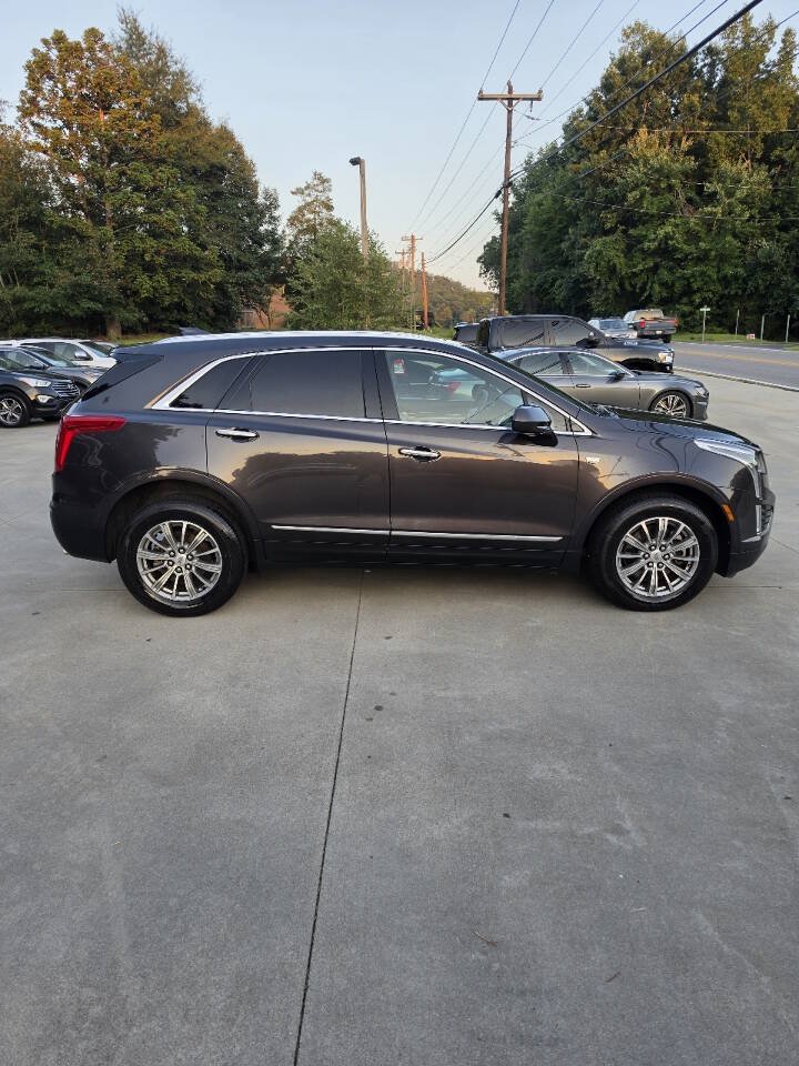 Used 2017 Cadillac XT5 Luxury w/ Driver Awareness Package AWD/4WD image 7