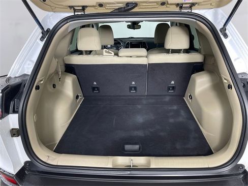 Used 2021 Jeep Cherokee Latitude image 18