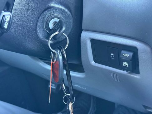 Used 2015 Toyota Sequoia SR5 image 32